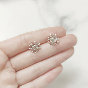 Daisy Earrings - Thoughts Accessories
